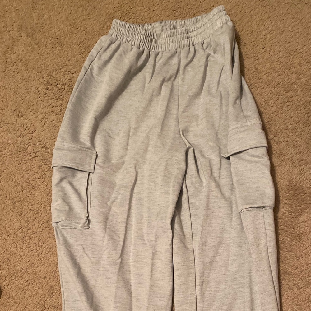 SHEIN small joggers (green)